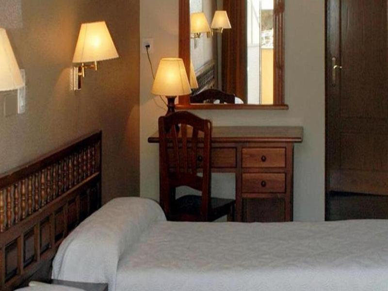 Hotel Bellavista Bellver De Cerdanya Dış mekan fotoğraf